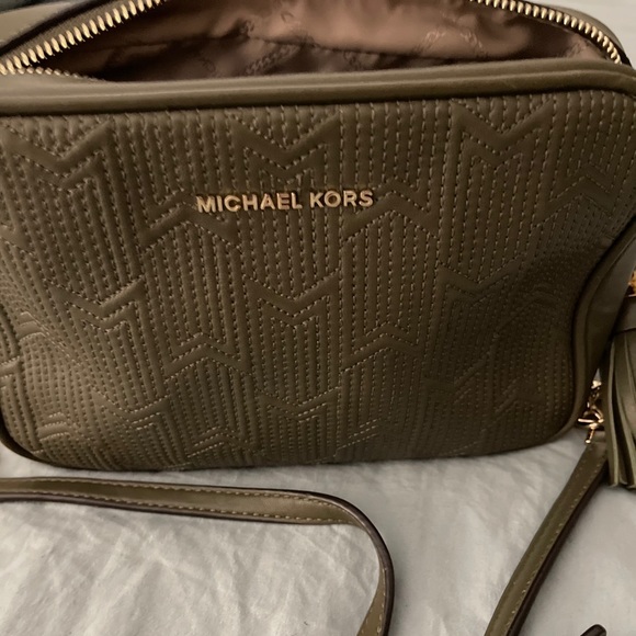 Michael Kors medium handbag - Picture 3 of 5